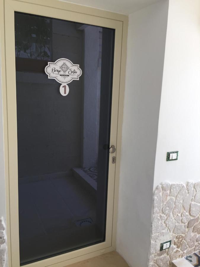 Borgo Sofia Bed And Breakfast Месане Екстериор снимка