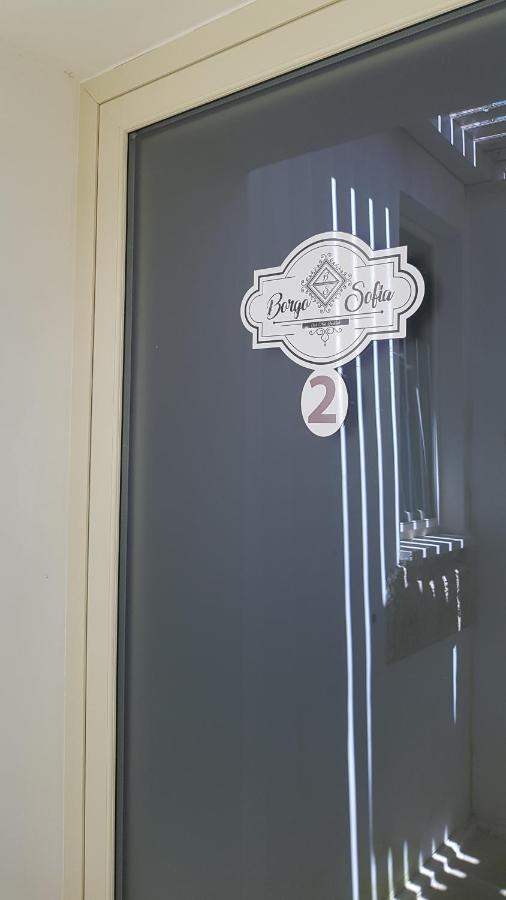 Borgo Sofia Bed And Breakfast Месане Екстериор снимка